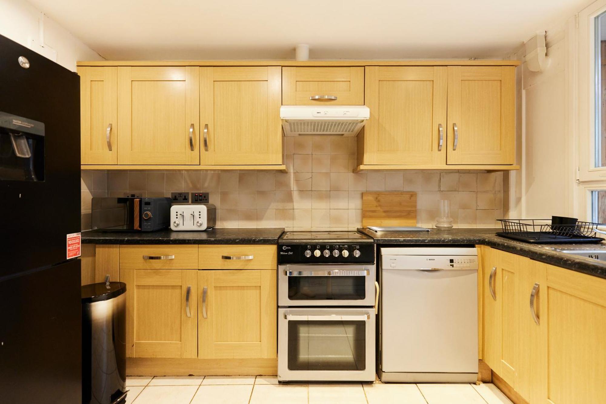 The Kennington Park Crib - Lovely 2Bdr Flat With Garden London Exteriör bild